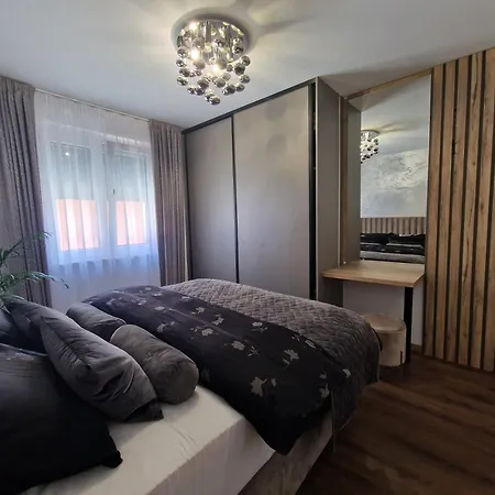 Alessandra D'or Apartman *