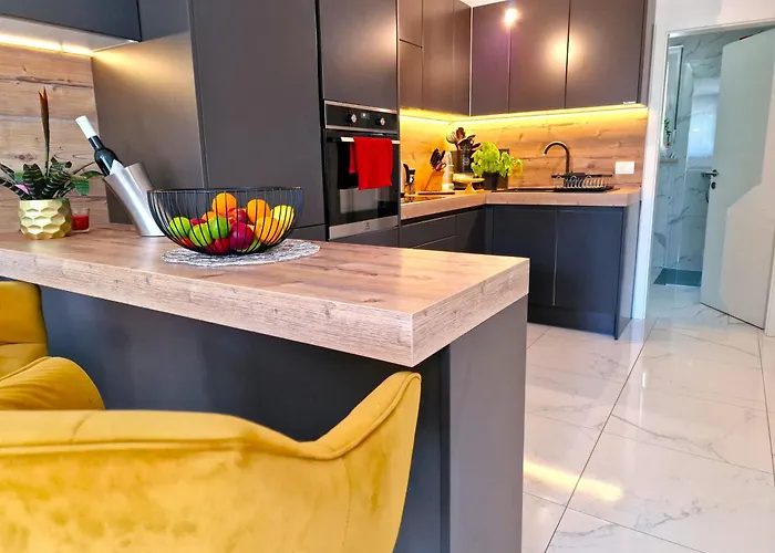 Apartman Alessandra D'or *